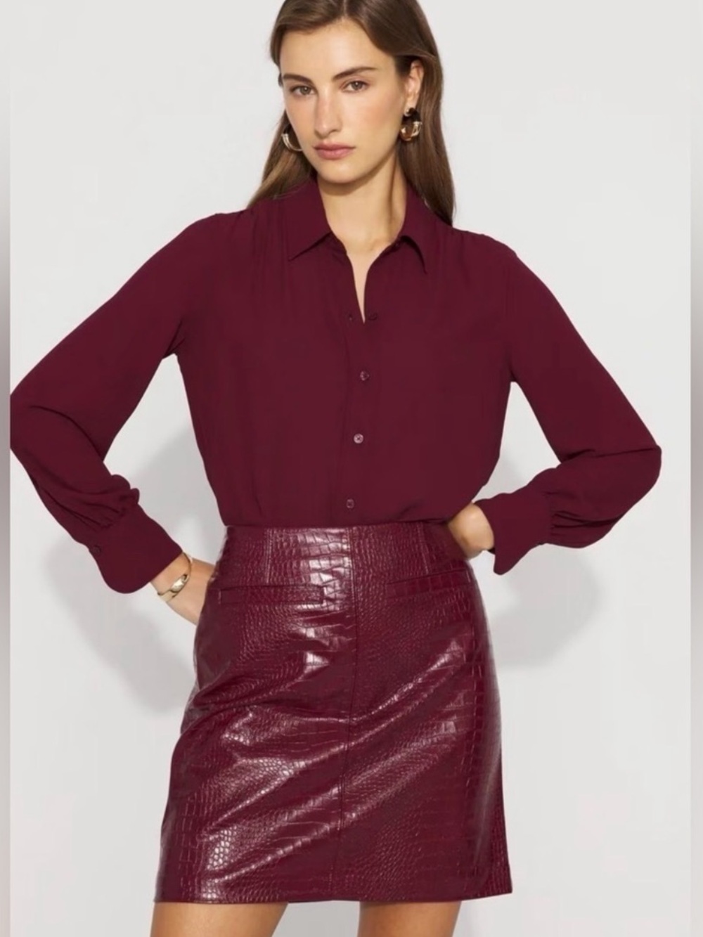 NWT White House Black Market Burgundy Faux Croc Mini Skirt